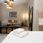 Hayes Syros Lägenhet *