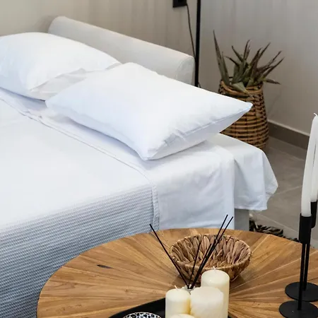 Апартаменты Hayes Syros *