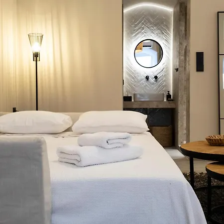 Апартаменты Hayes Syros *