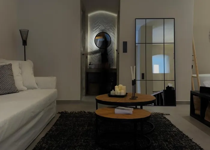 Hayes Syros Apartamento